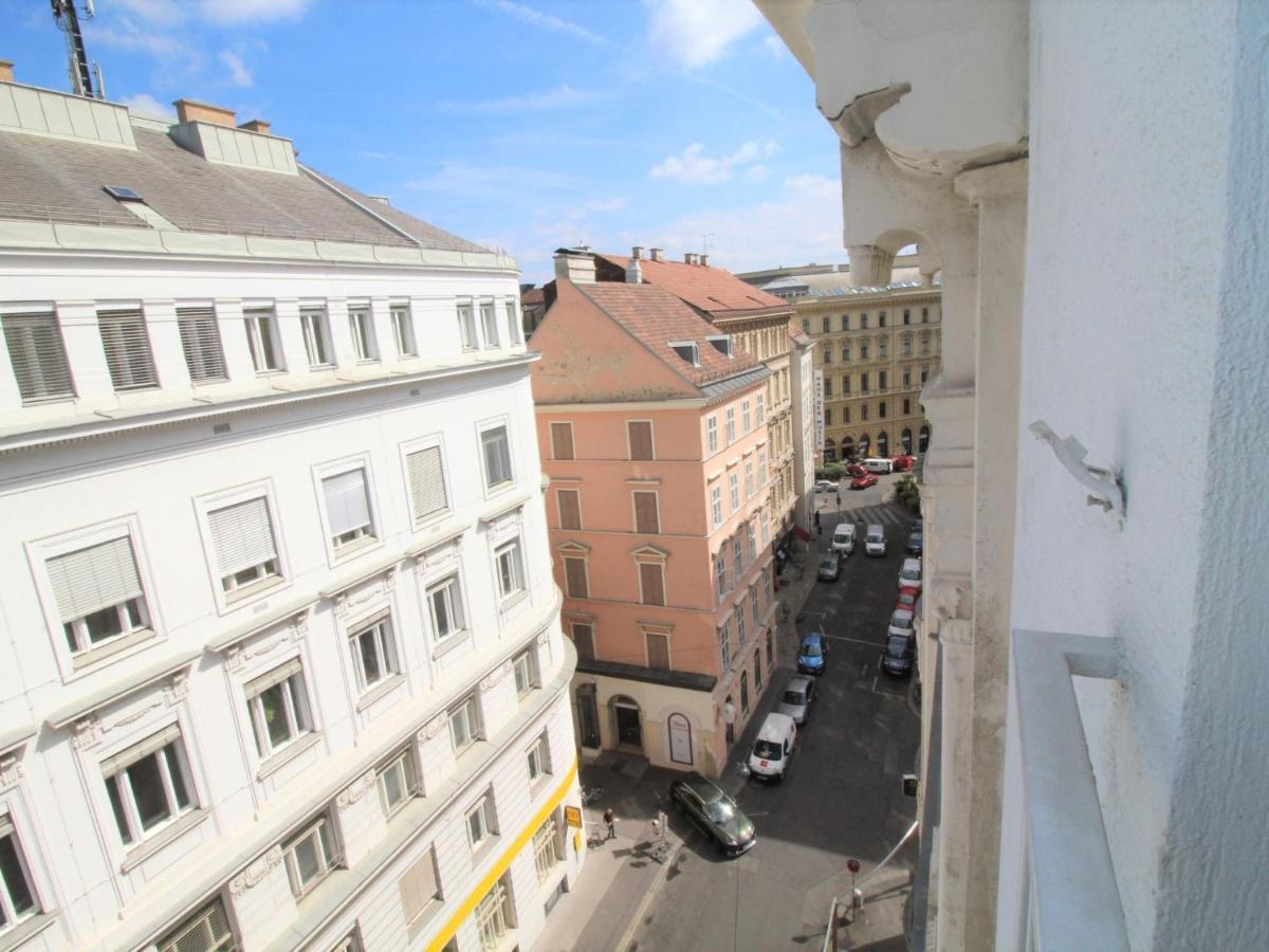 Apartment Opera By Interhome Vienna Exterior photo